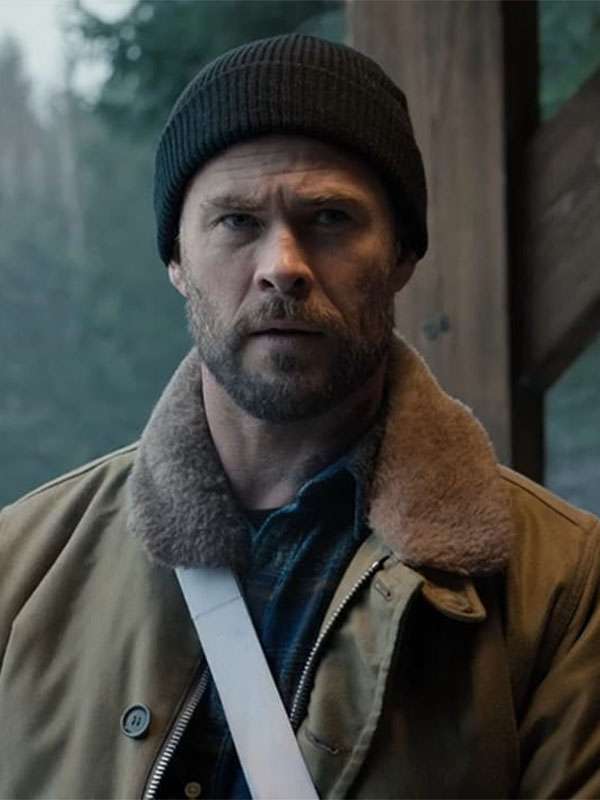 Extraction-2-Chris-Hemsworth-Fur-Collar-Jacket.jpg
