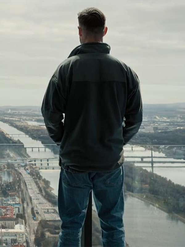 Extraction-2-Chris-Hemsworth-Feece-Jacket.jpg